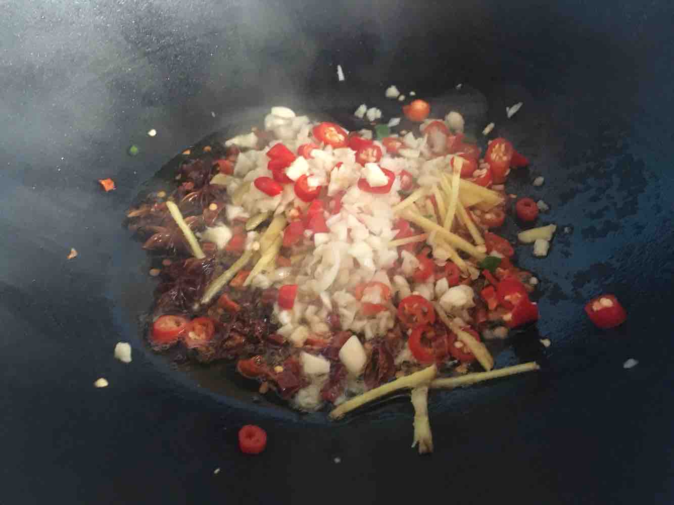 麻辣水煮魚的做法-香辣味煮菜譜