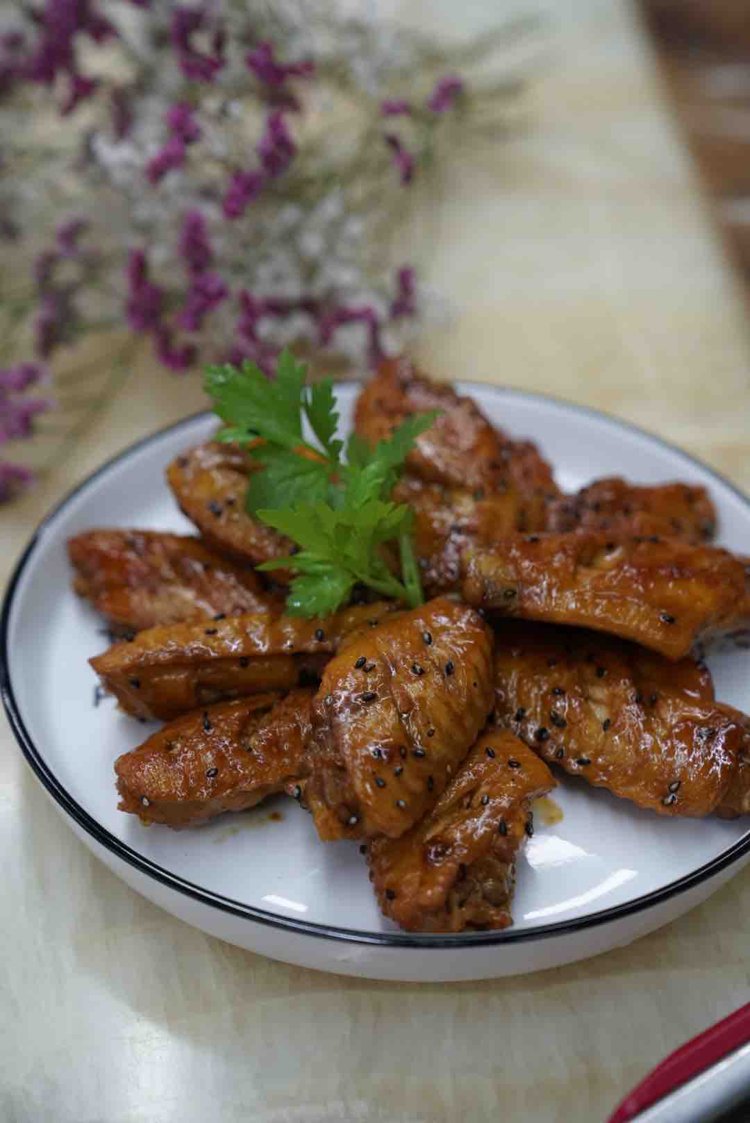 生姜可樂中翅的做法-咸鮮味燒菜譜