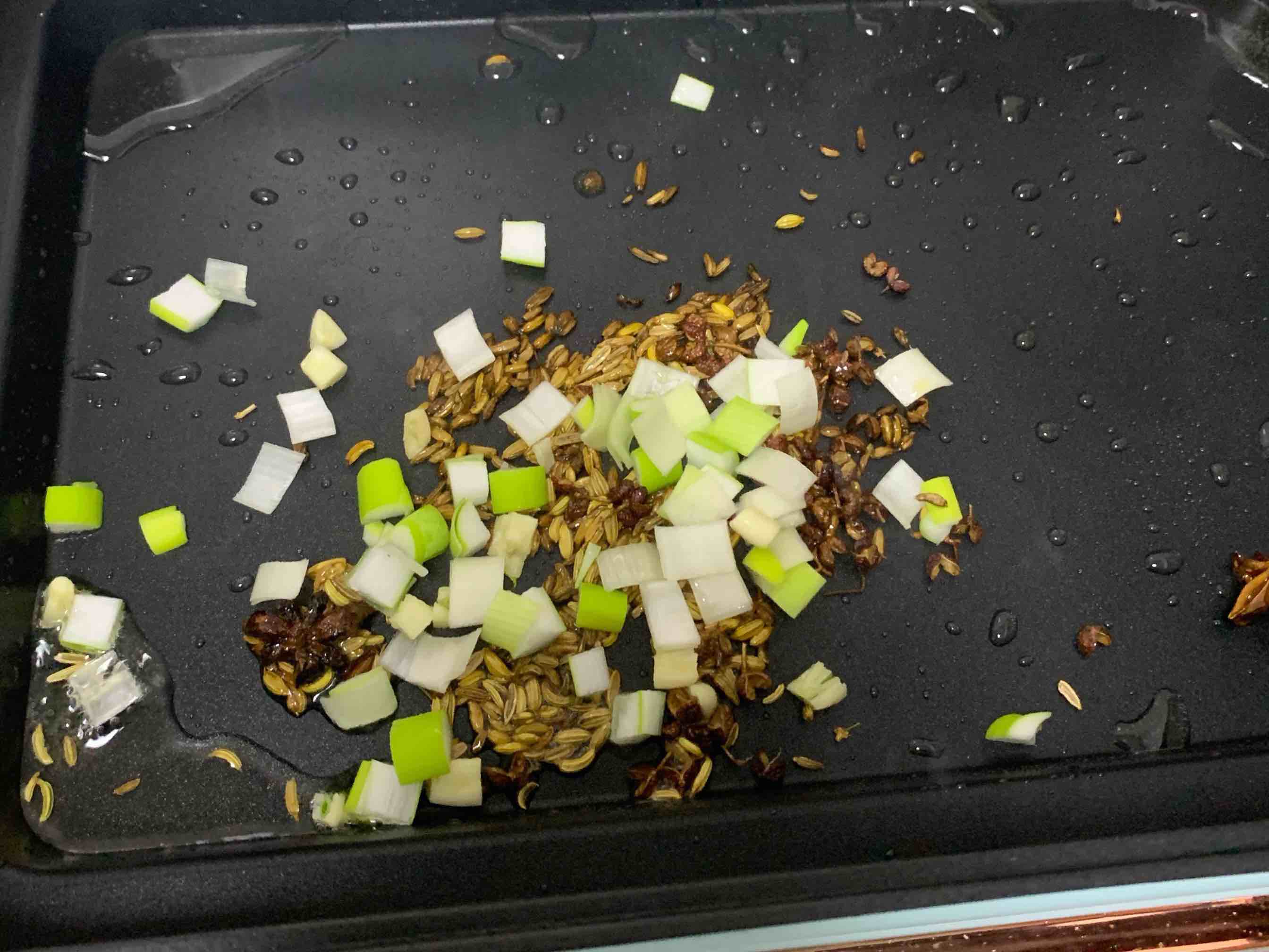 醬燒素雞的做法-咸鮮味炒菜譜