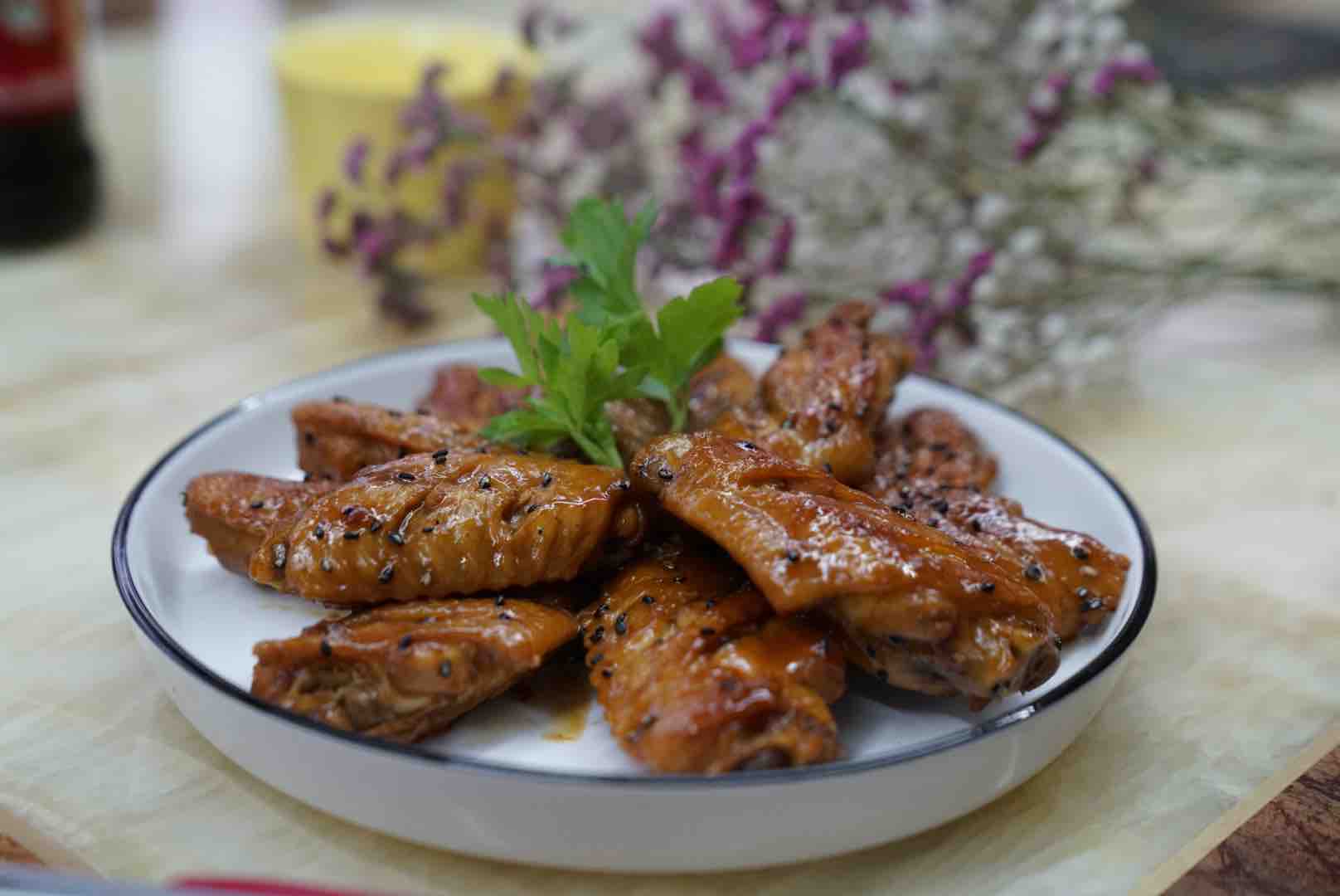 生姜可樂中翅的做法-咸鮮味燒菜譜