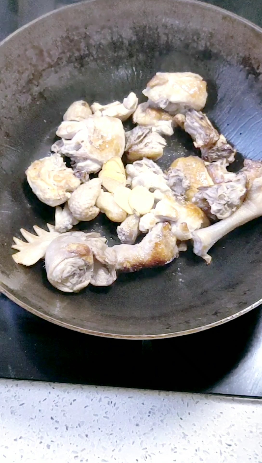 菠蘿雞塊的做法-酸甜味燜菜譜-易網健康養生網 菠蘿雞塊的做法-酸甜味燜菜譜