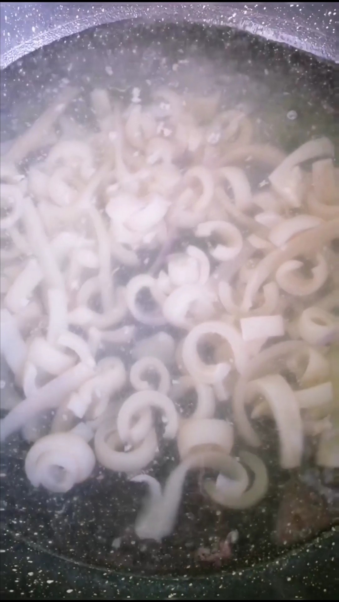 涼拌豬皮的做法-家常味煮菜譜