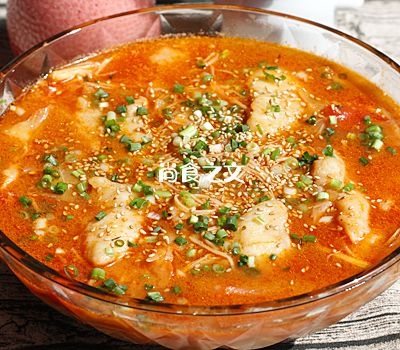 不用熬魚骨湯，也能做出湯鮮味正的懶人番茄魚片！的做法-酸甜味煮菜譜