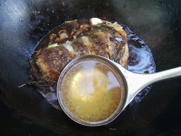 啤酒燒鰈魚的做法-咸鮮味燒菜譜