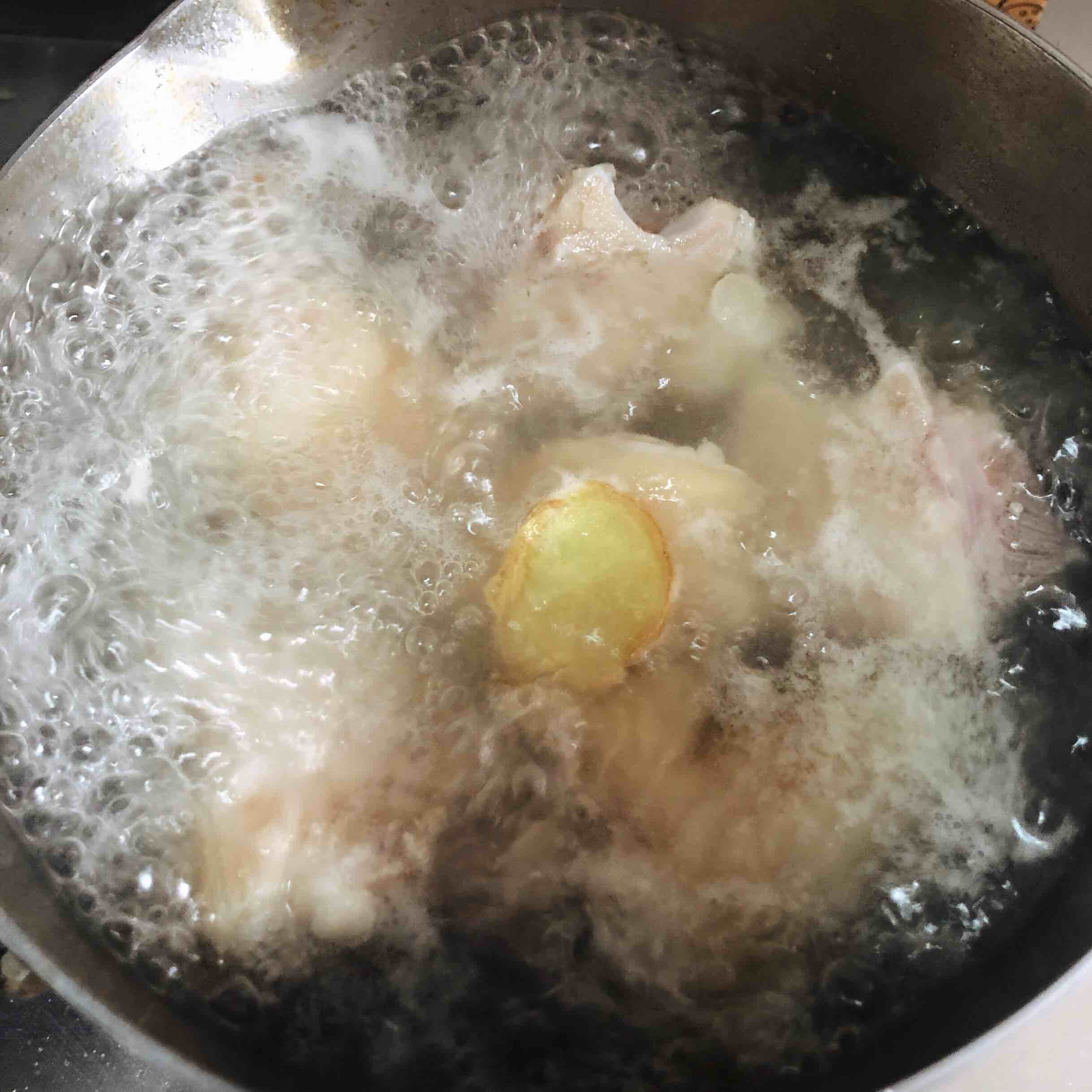 黃豆豬蹄湯的做法-家常味燉菜譜