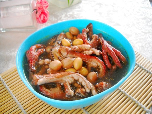 黃豆花生煲鴿爪的做法-家常味煲菜譜