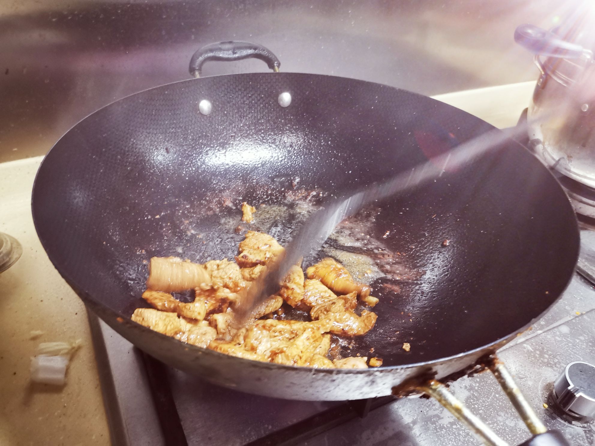 白菜炒肉的做法-家常味炒菜譜