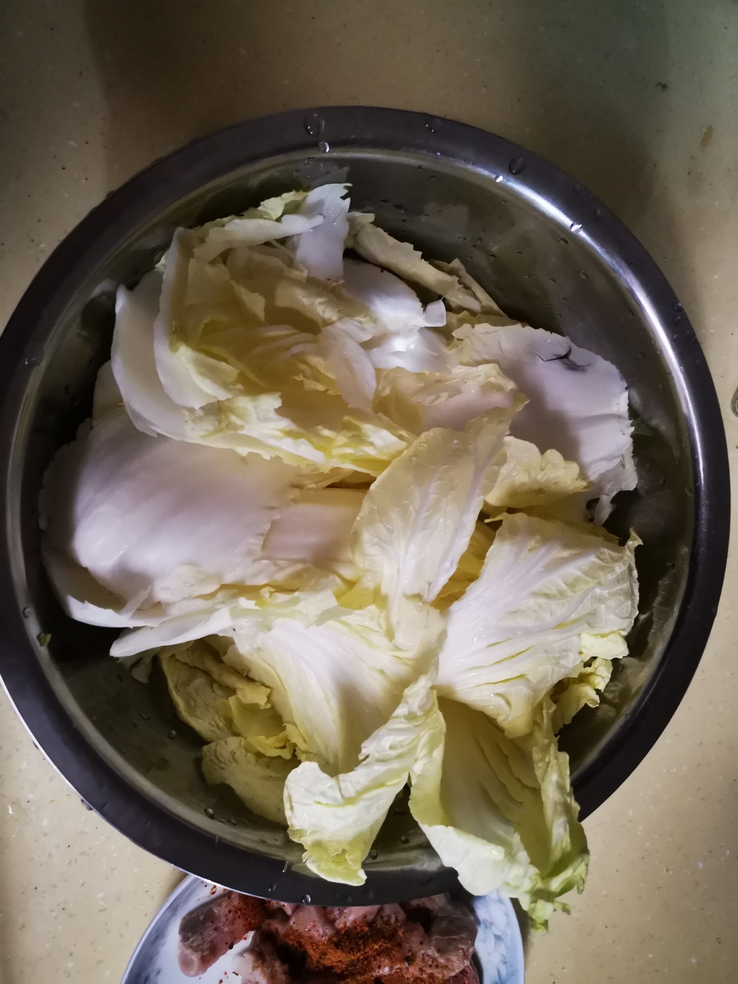 白菜炒肉的做法-家常味炒菜譜