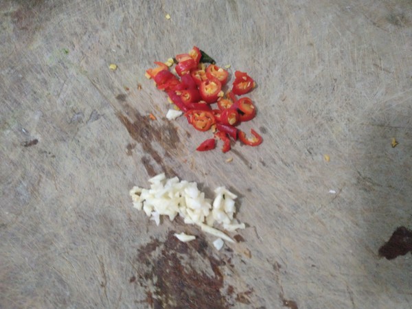 涼拌豆腐干的做法-家常味拌菜譜