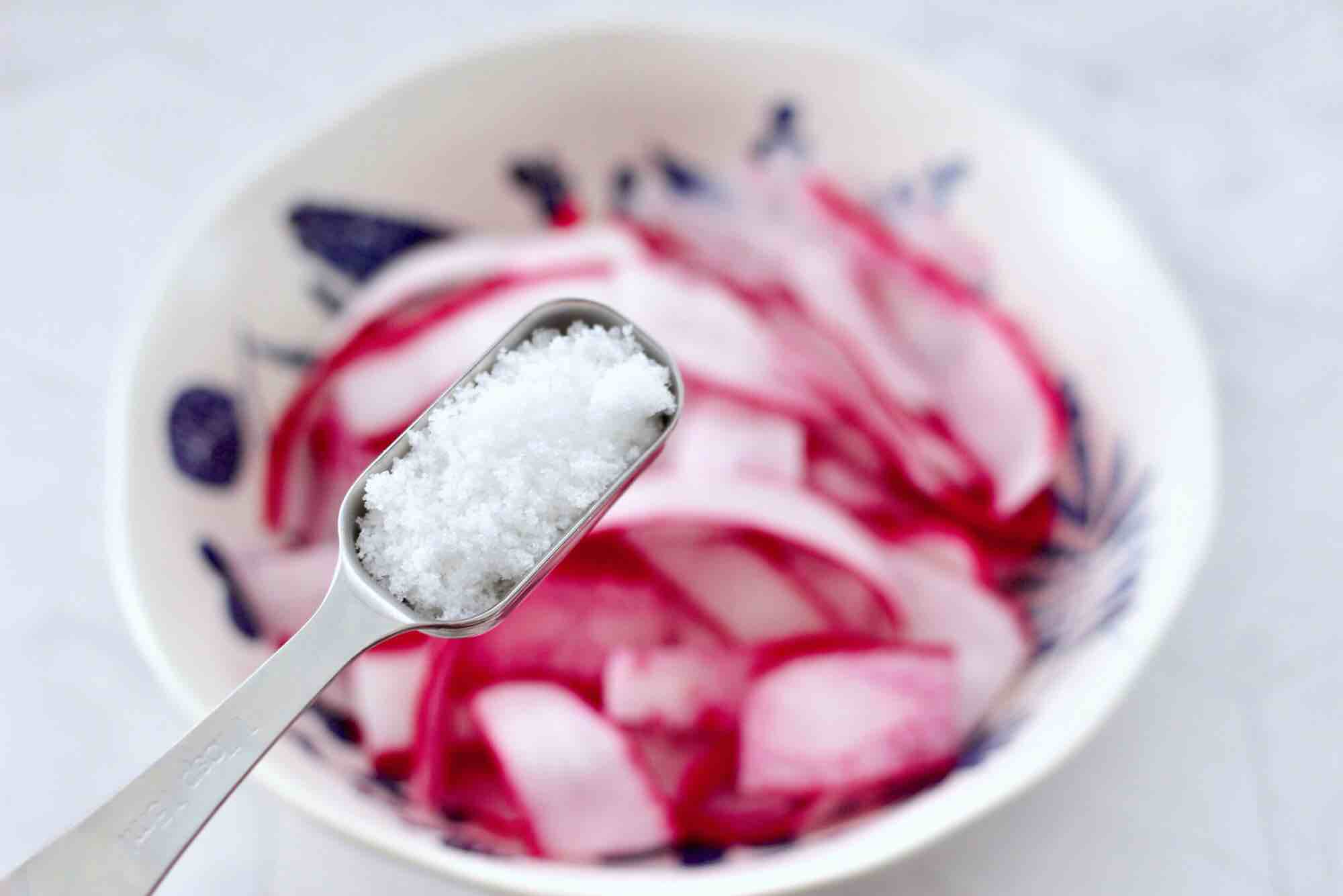 水蘿卜拌核桃仁的做法-酸甜味拌菜譜-易網健康養生網 水蘿卜拌核桃仁的做法-酸甜味拌菜譜