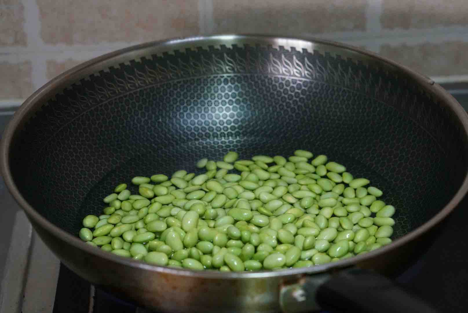 酸菜毛豆仁的做法-咸鮮味燒菜譜