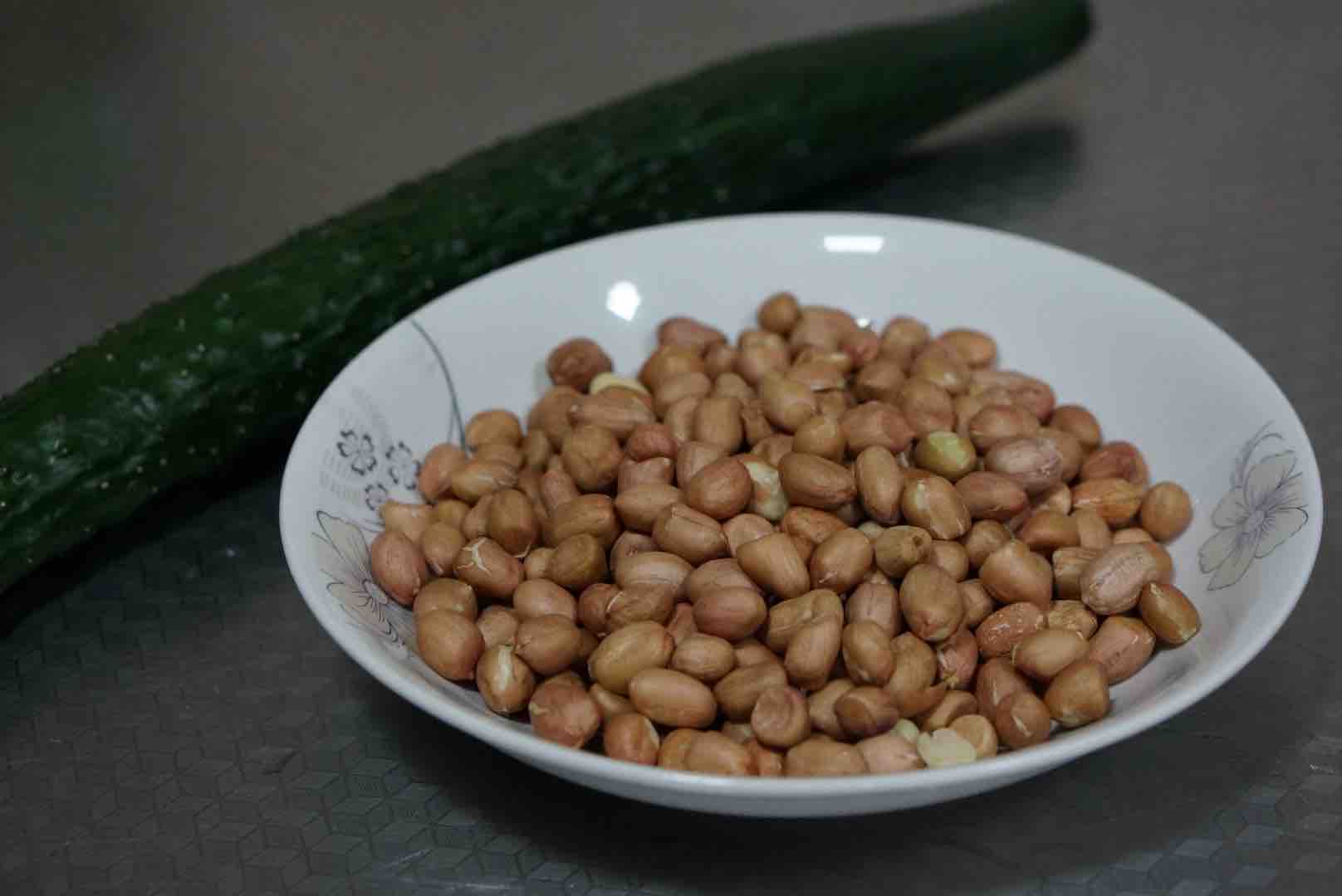 花生米拌黃瓜的做法-酸辣味炸菜譜