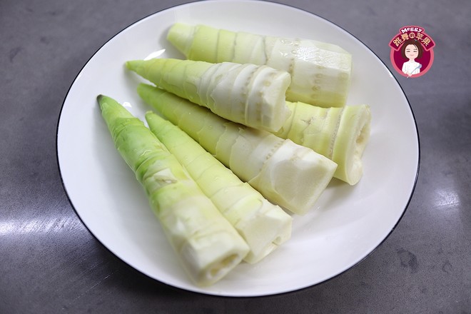 臘肉燜春筍的做法-咸鮮味燜菜譜