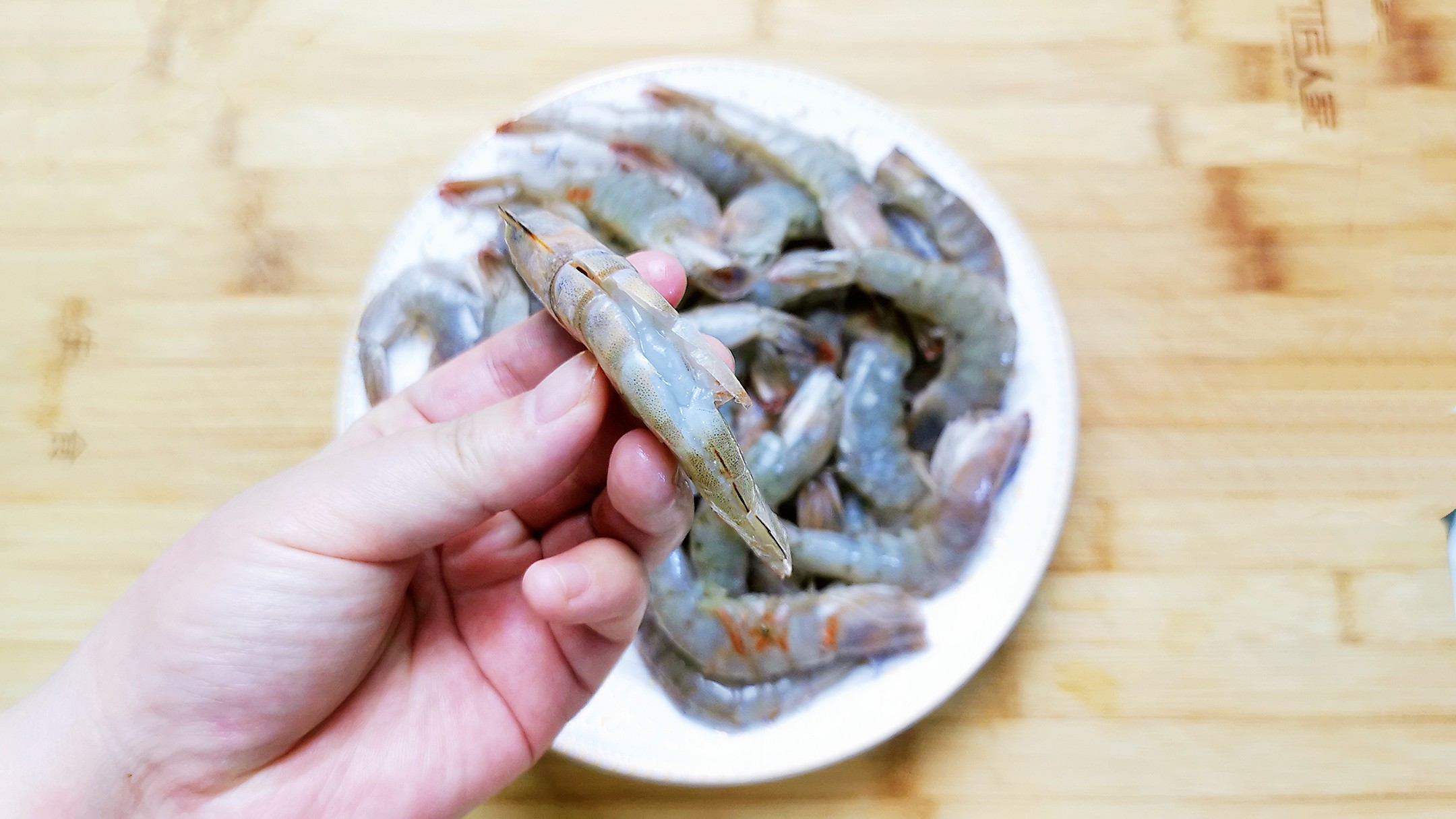 蒜蓉豆腐燒蝦煲的做法-咸鮮味燒菜譜