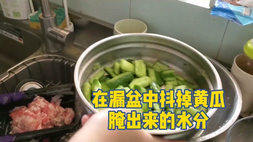簡單的拍黃瓜的做法-酸辣味拌菜譜