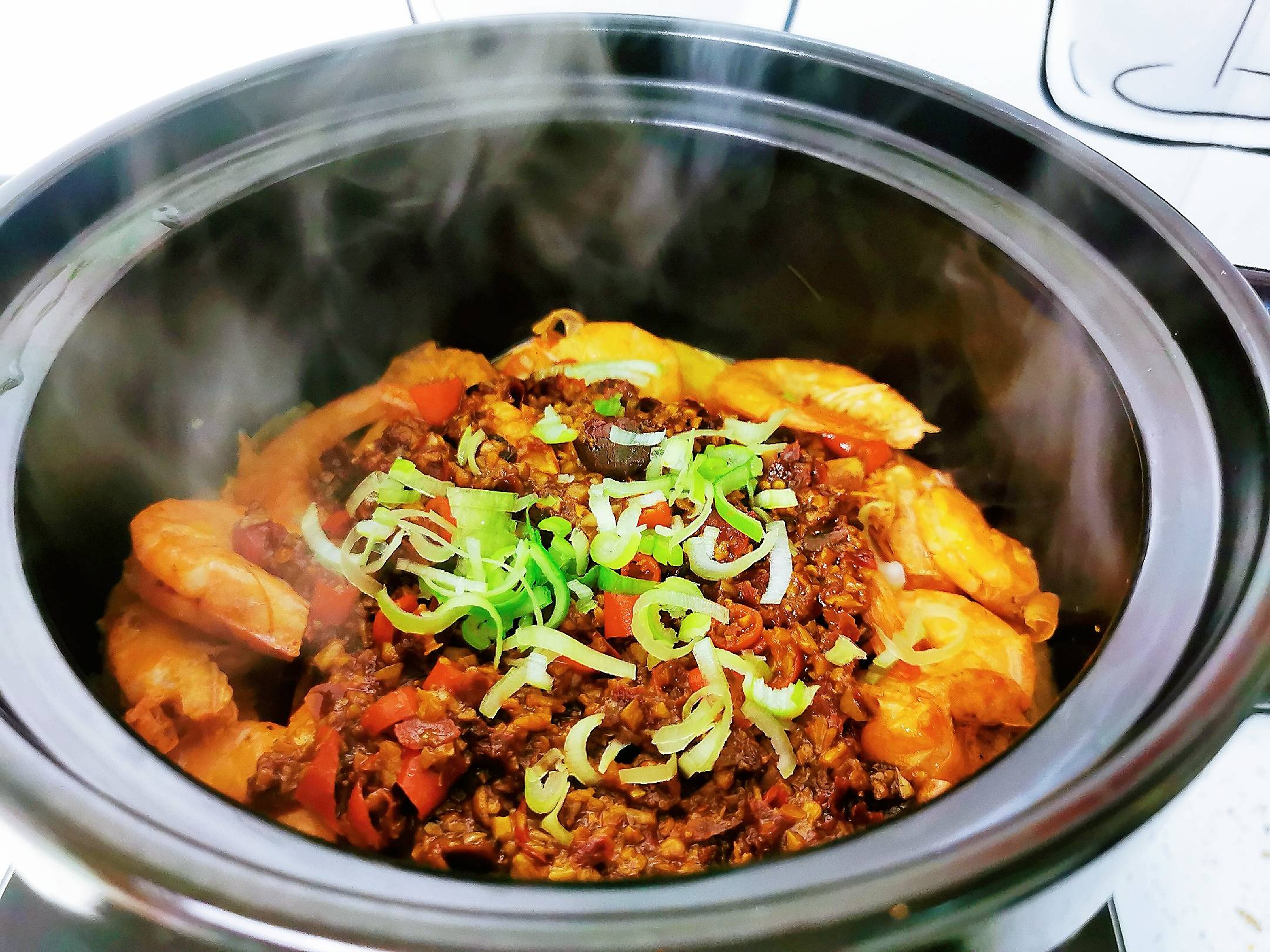 蒜蓉豆腐燒蝦煲的做法-咸鮮味燒菜譜