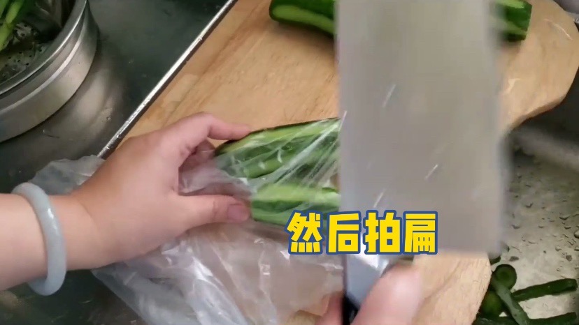 簡單的拍黃瓜的做法-酸辣味拌菜譜