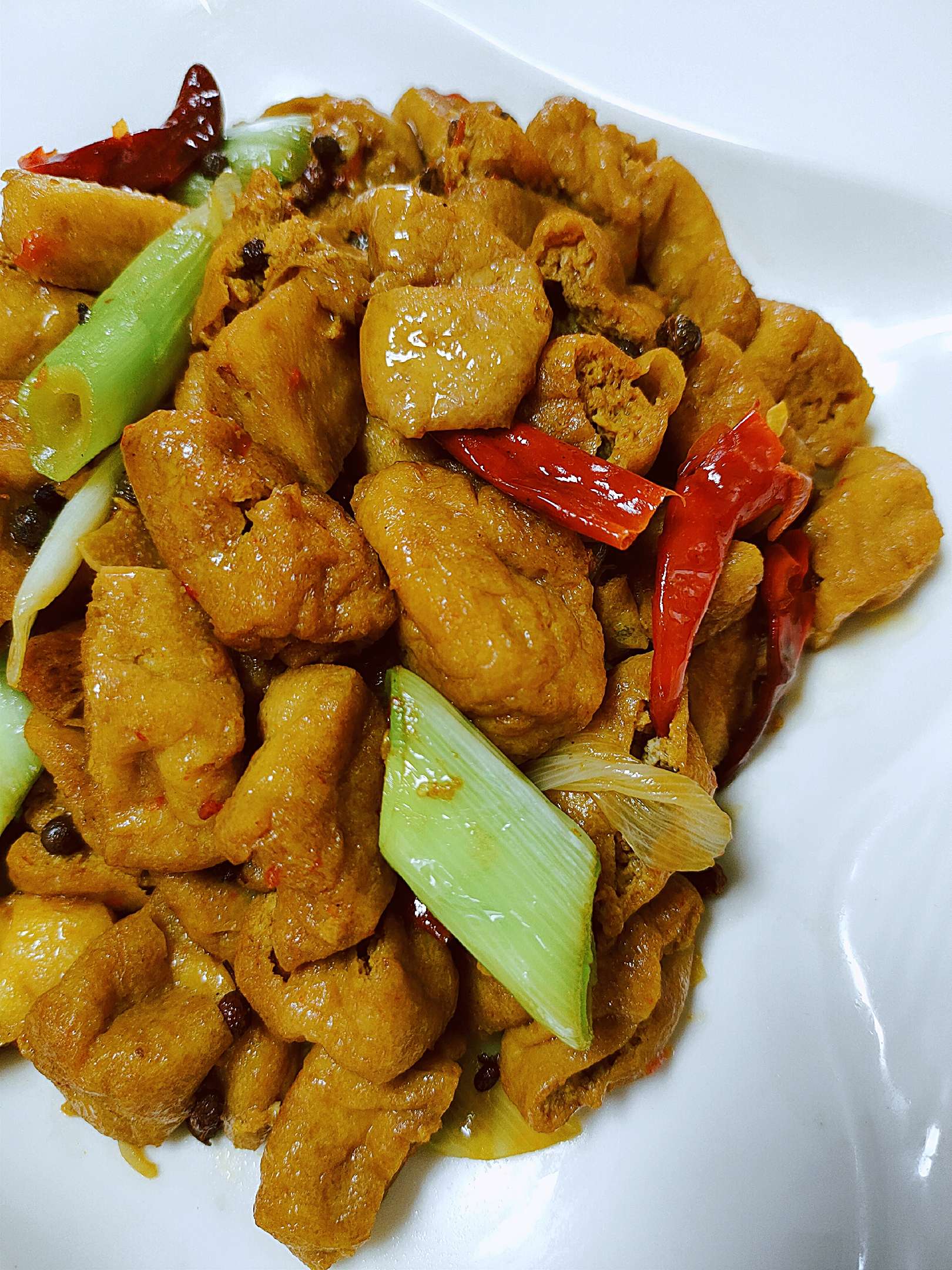 麻辣賽肥腸的做法-麻辣味炒菜譜