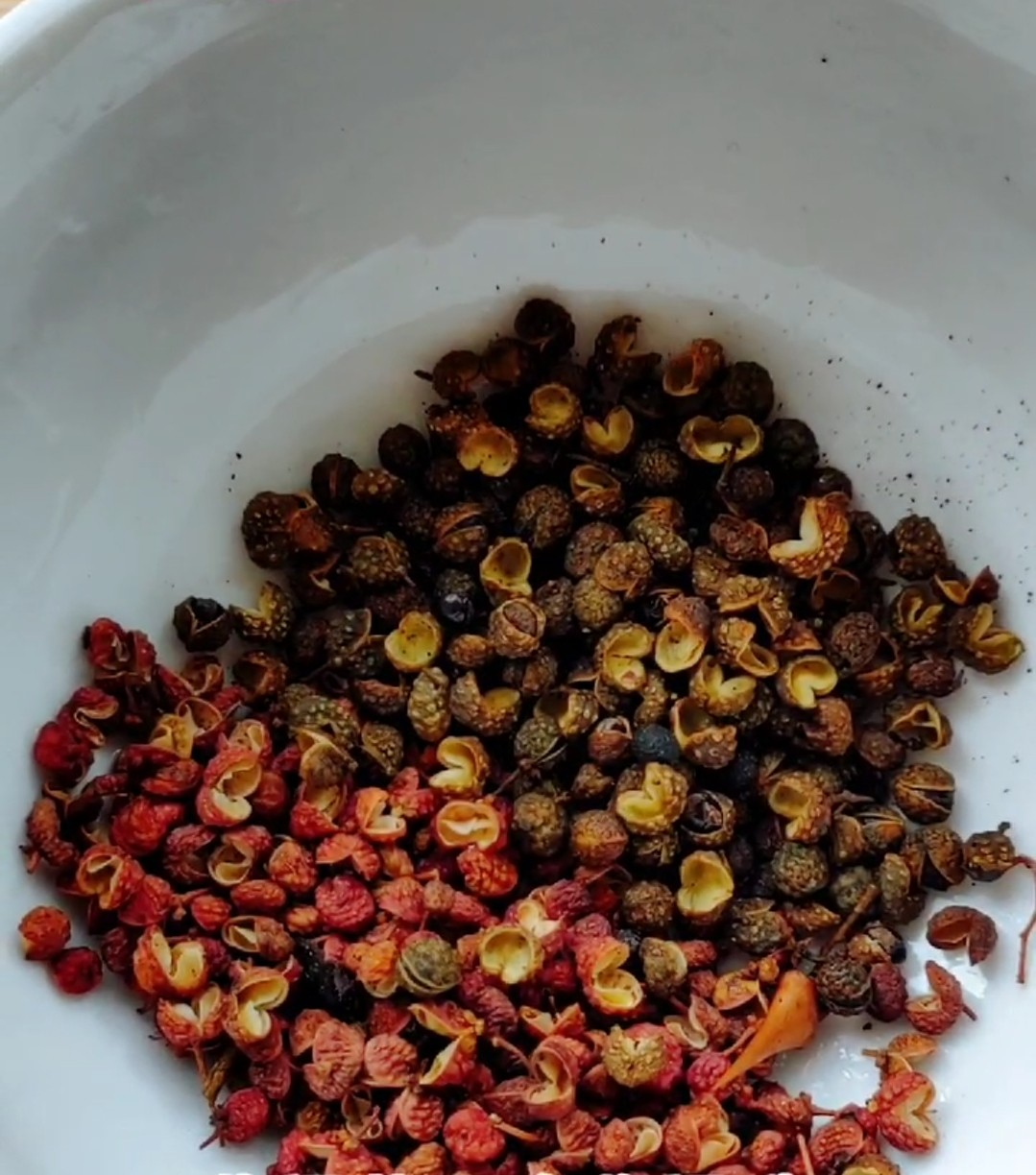 麻辣賽肥腸的做法-麻辣味炒菜譜