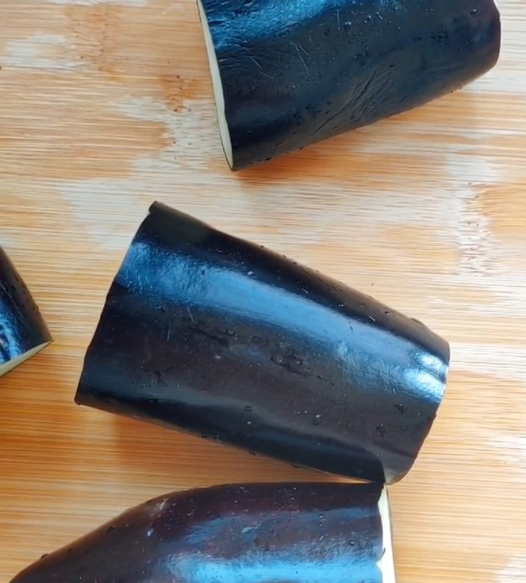 菊花茄子的做法-蒜香味蒸菜譜