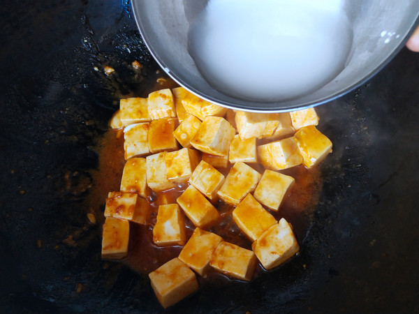 蟹黃豆腐的做法-咸鮮味炒菜譜