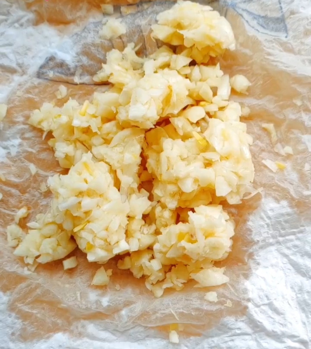 菊花茄子的做法-蒜香味蒸菜譜