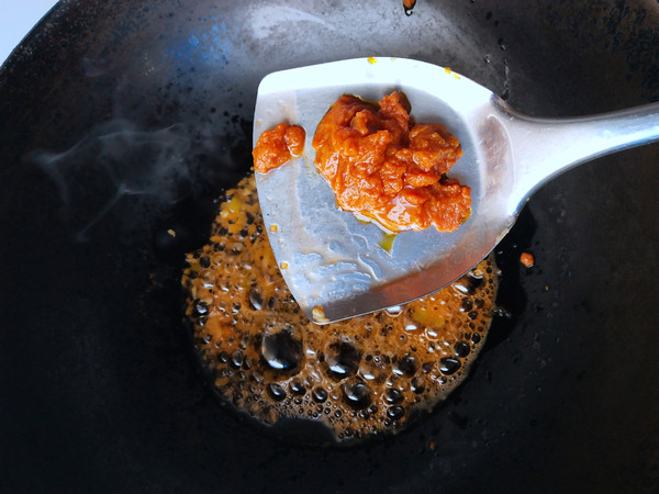 蟹黃豆腐的做法-咸鮮味炒菜譜