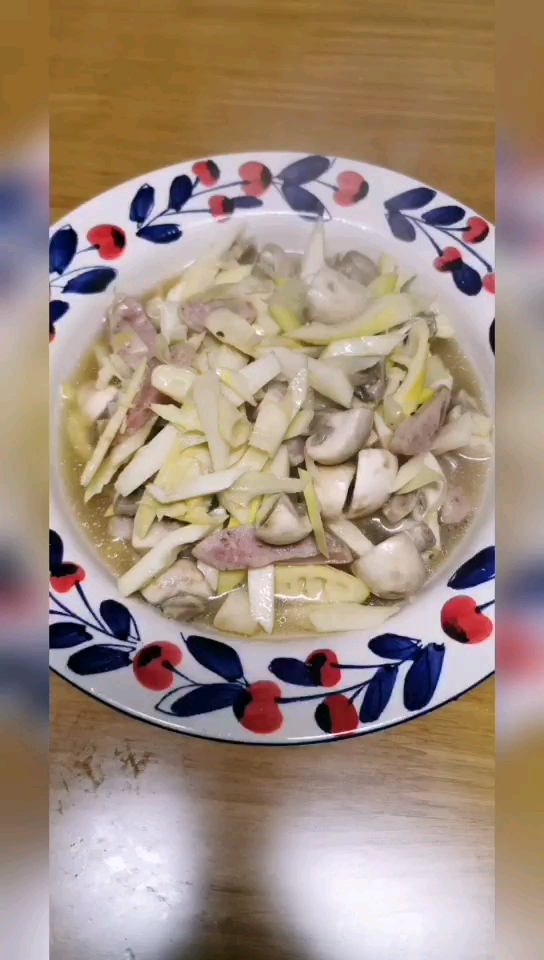 春筍炒香腸的做法-家常味炒菜譜