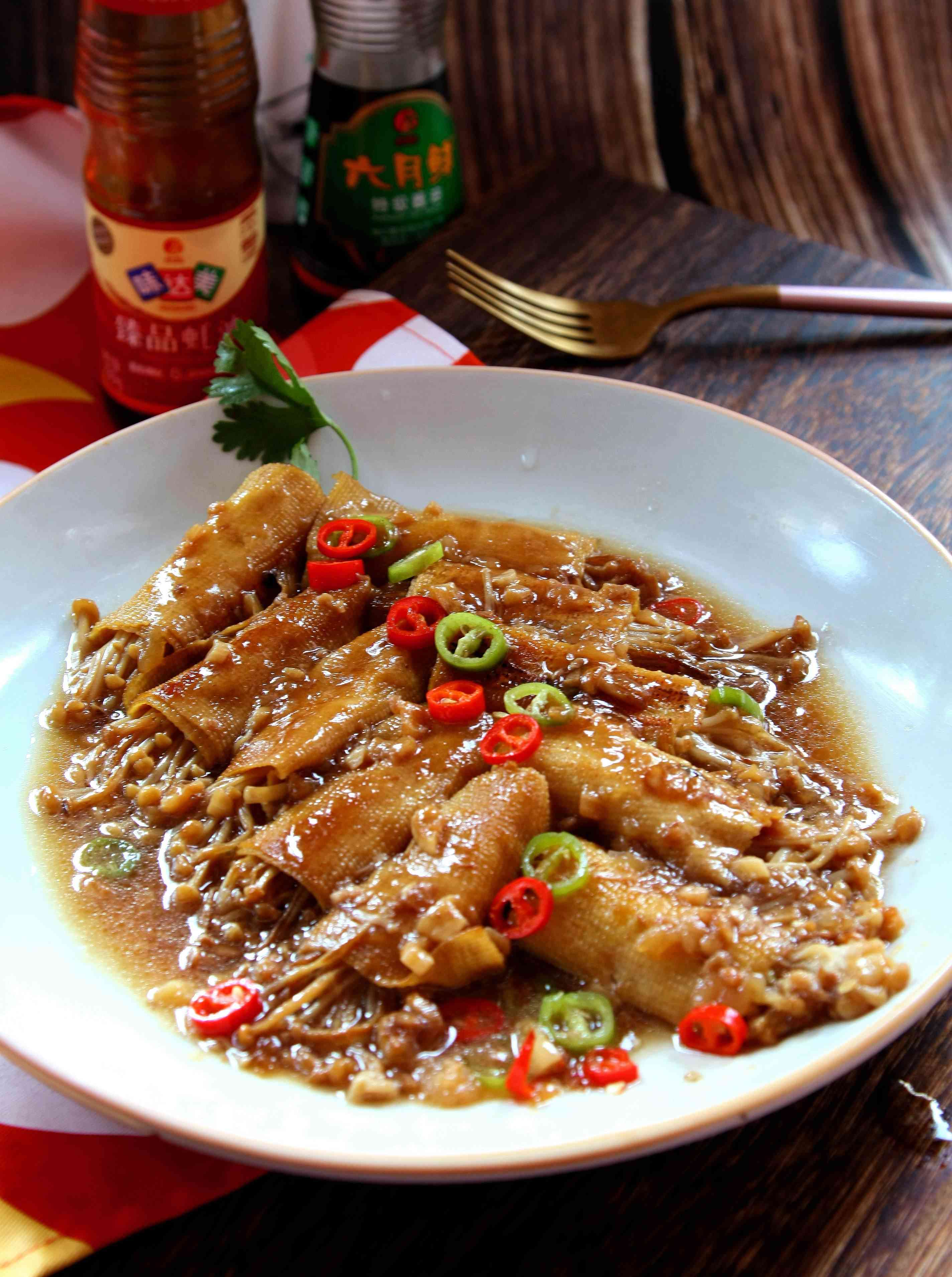 金針菇豆皮卷的做法-家常味燒菜譜