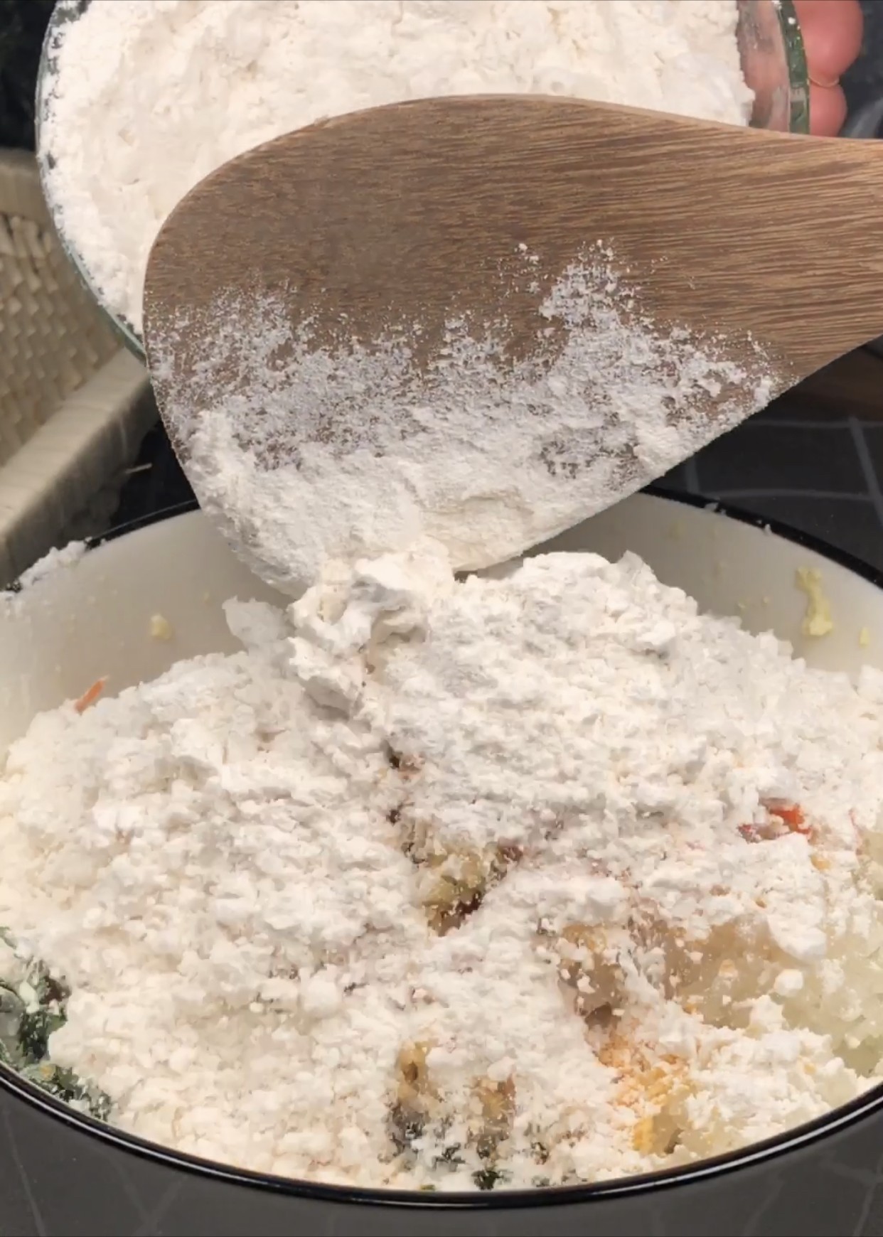 豆腐丸子的做法-家常味炸菜譜