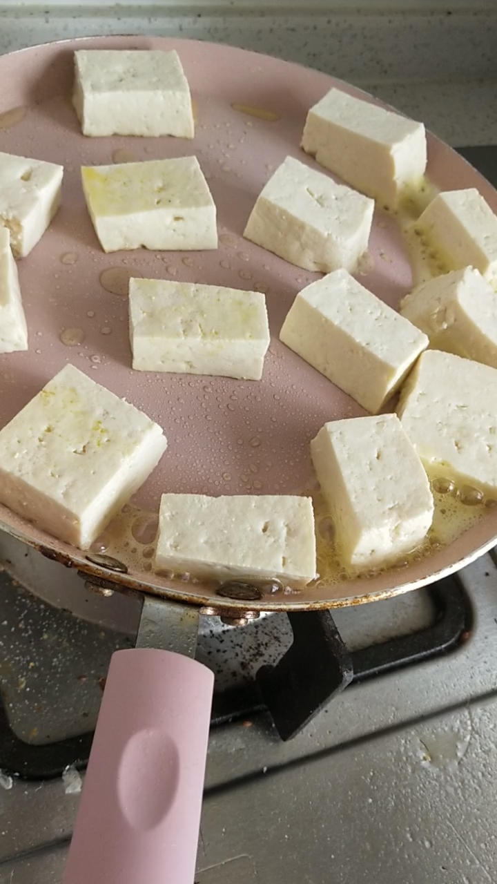 鍋包豆腐的做法-家常味煎菜譜