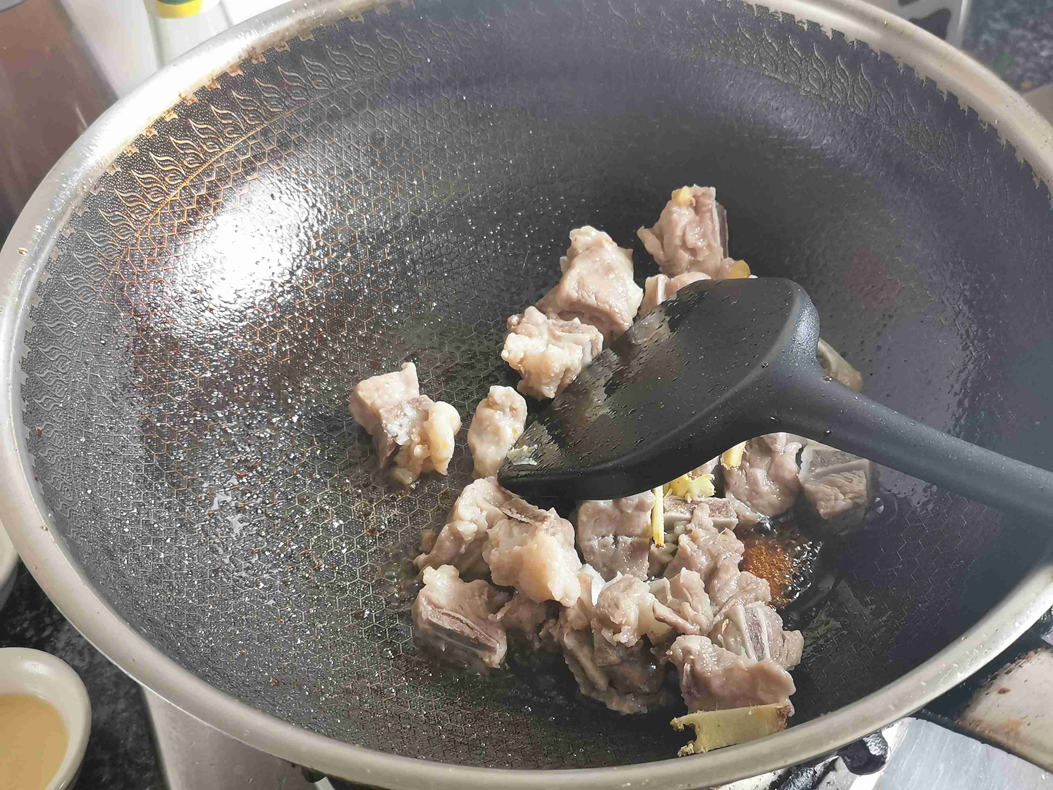 糖醋排骨的做法-甜味燒菜譜