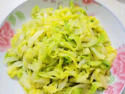 爆炒甘藍(lán)的做法-咸鮮味炒菜譜