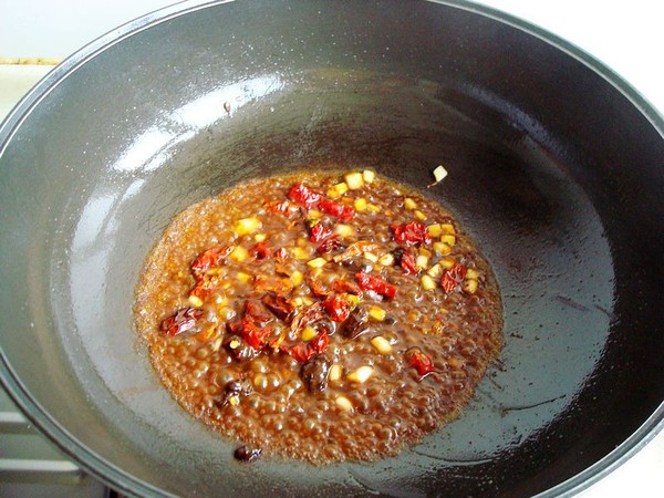 醬燜豆腐的做法-醬香味燜菜譜