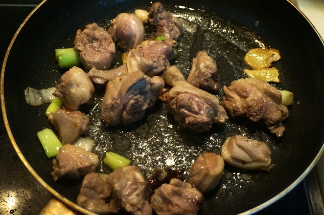 啤酒鴨塊的做法-咸鮮味燉菜譜