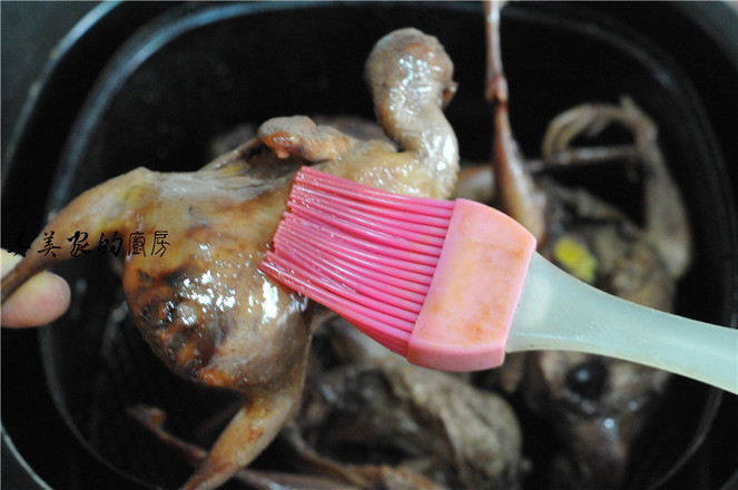 皮薄多汁的烤鵪鶉的做法-家常味烤菜譜