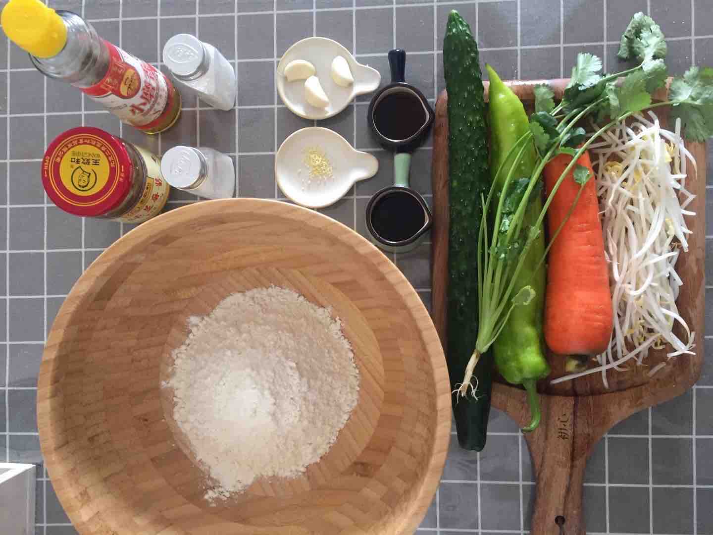 涼皮肉夾饃的做法-咸鮮味蒸菜譜