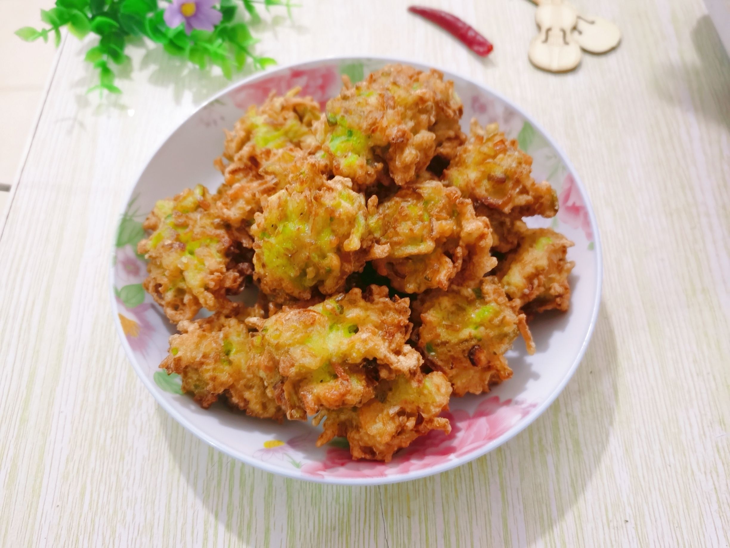 炸蘿卜丸子的做法-咸鮮味炸菜譜