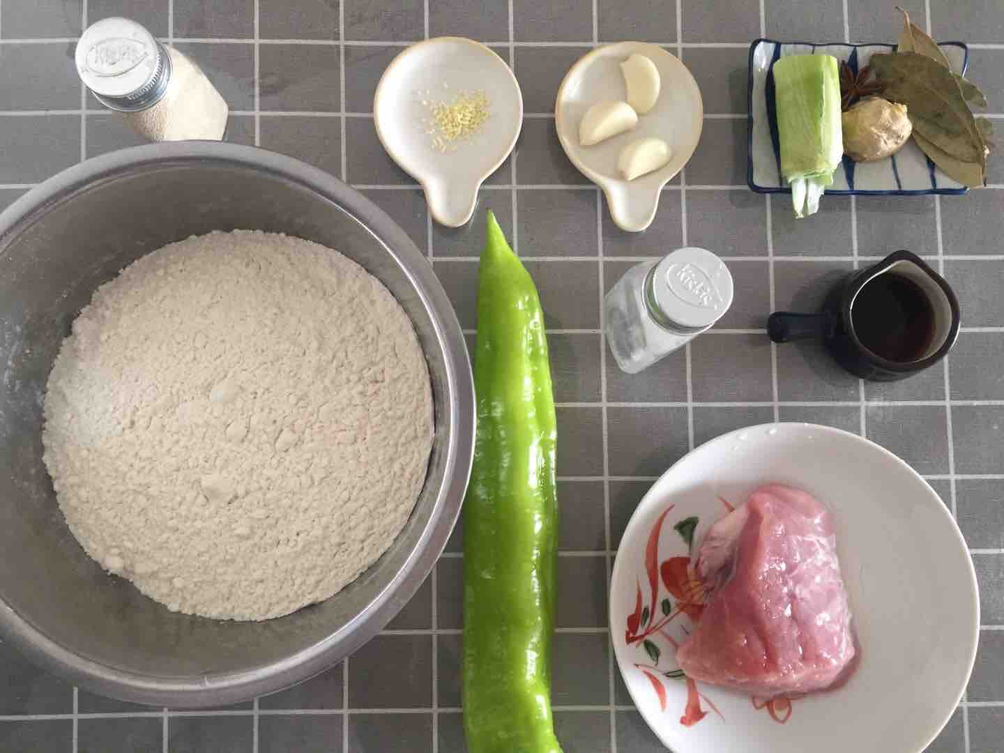 涼皮肉夾饃的做法-咸鮮味蒸菜譜