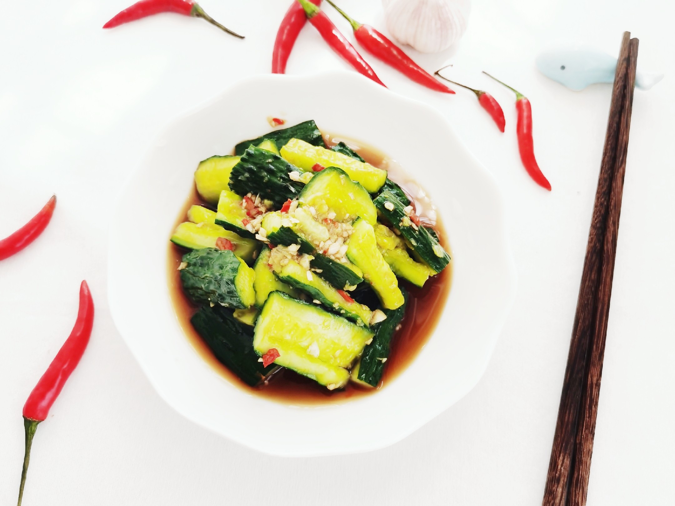 超級(jí)好吃的涼拌黃瓜的做法-家常味拌菜譜