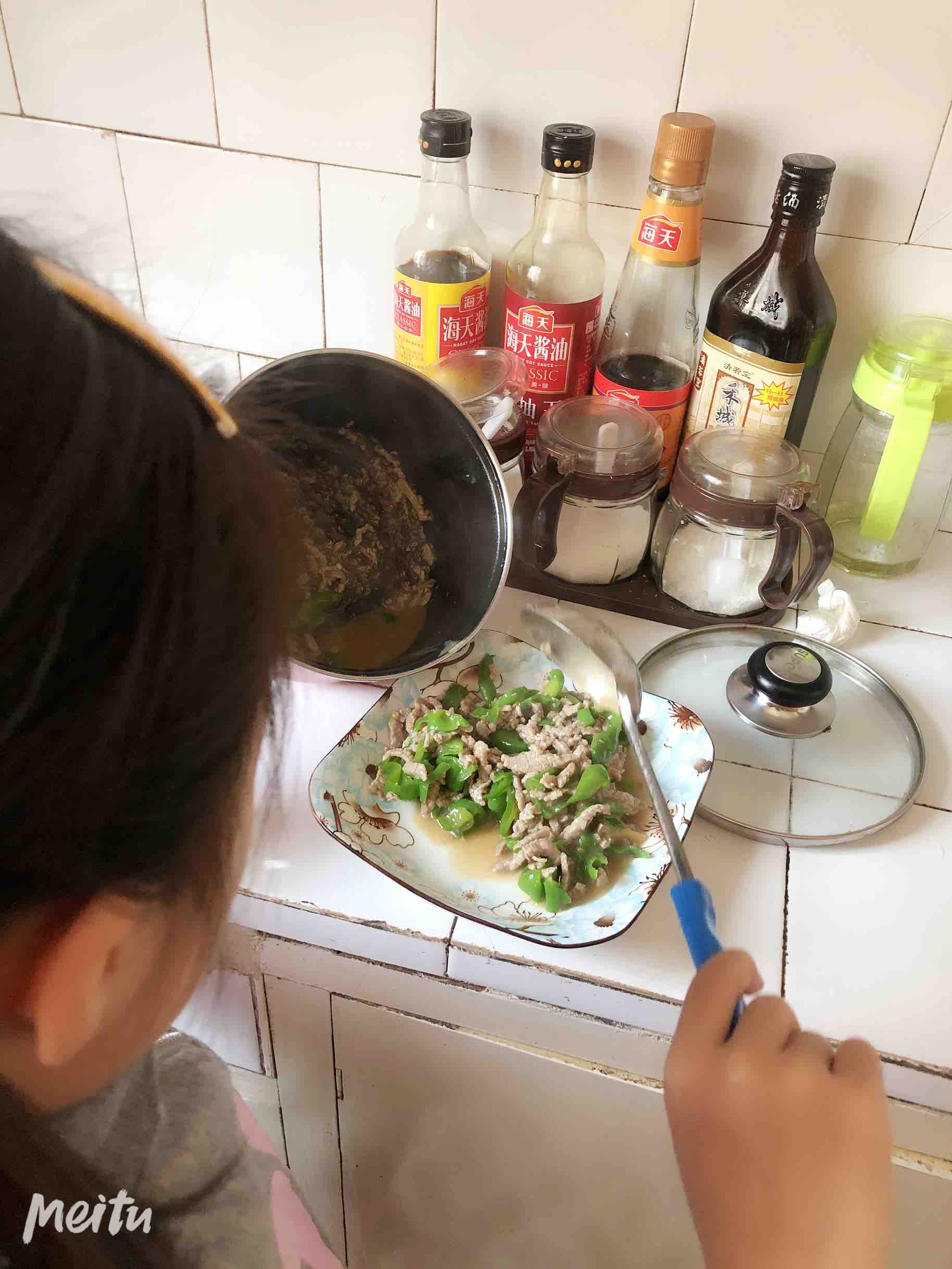 牛肉炒青椒的做法-咸鮮味炒菜譜