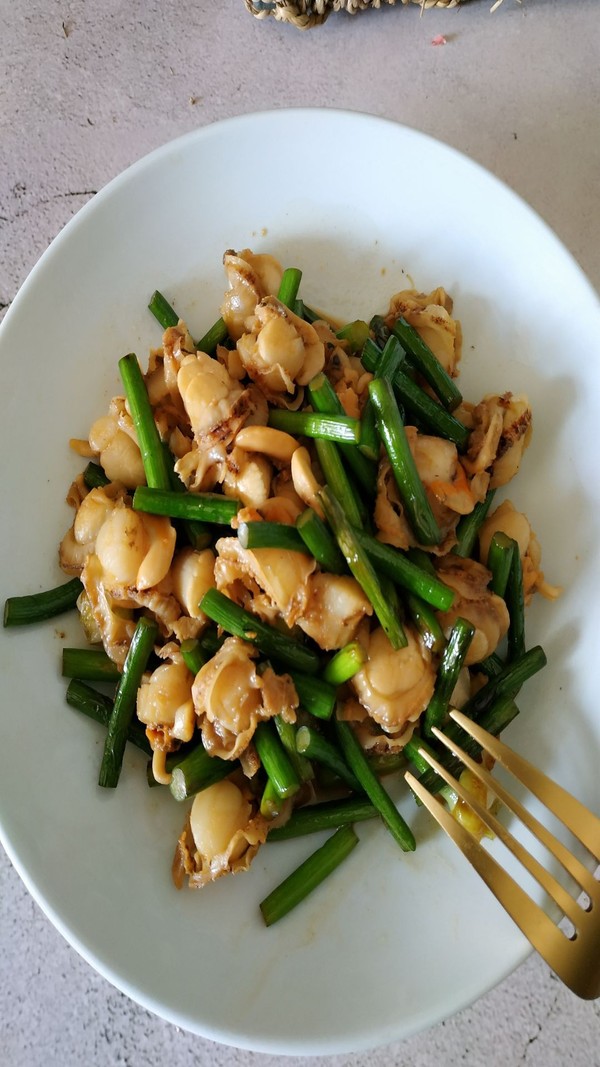 蒜薹炒扇貝的做法-蒜香味炒菜譜