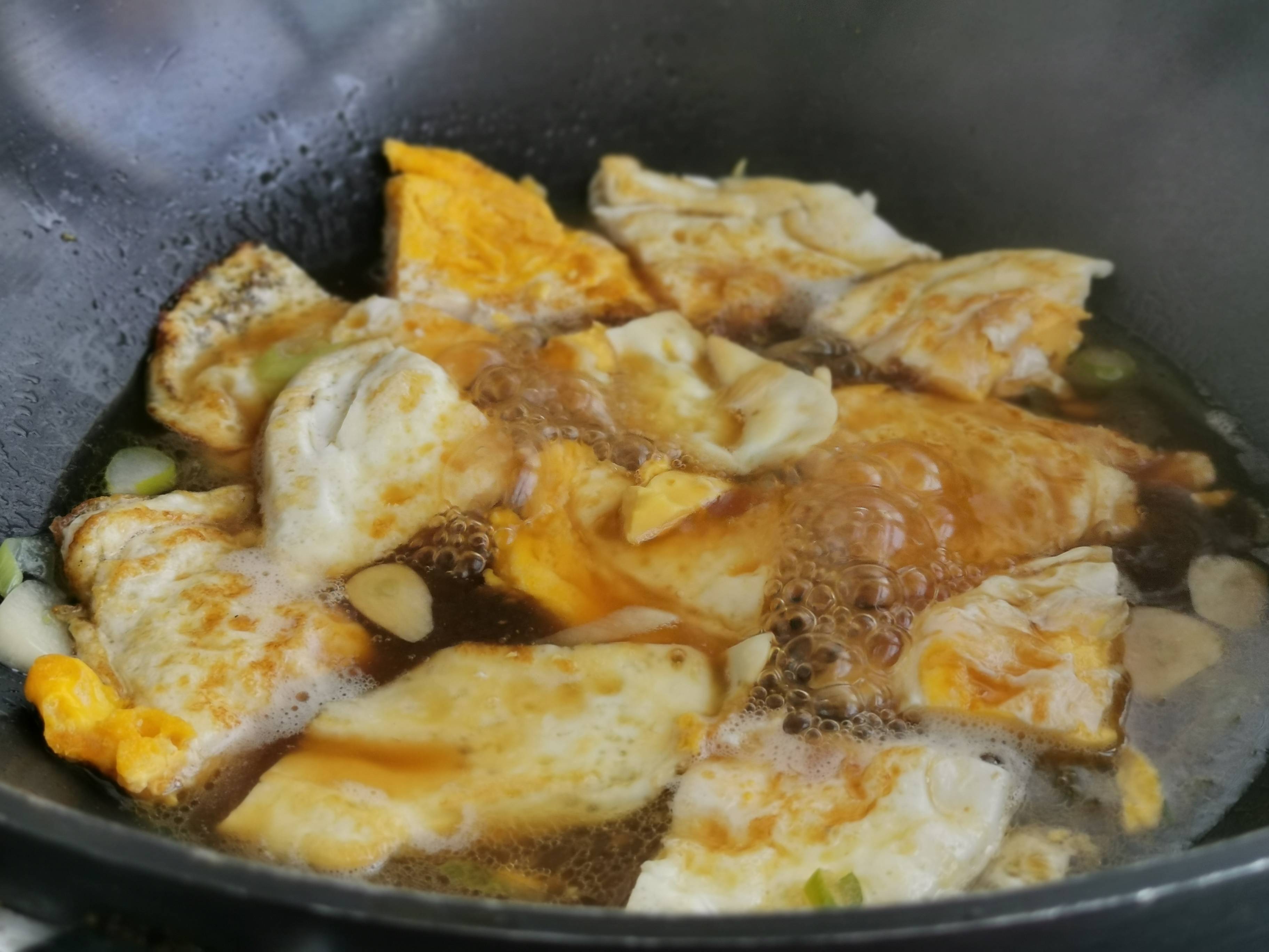 紅燒雞蛋的做法-咸鮮味燒菜譜