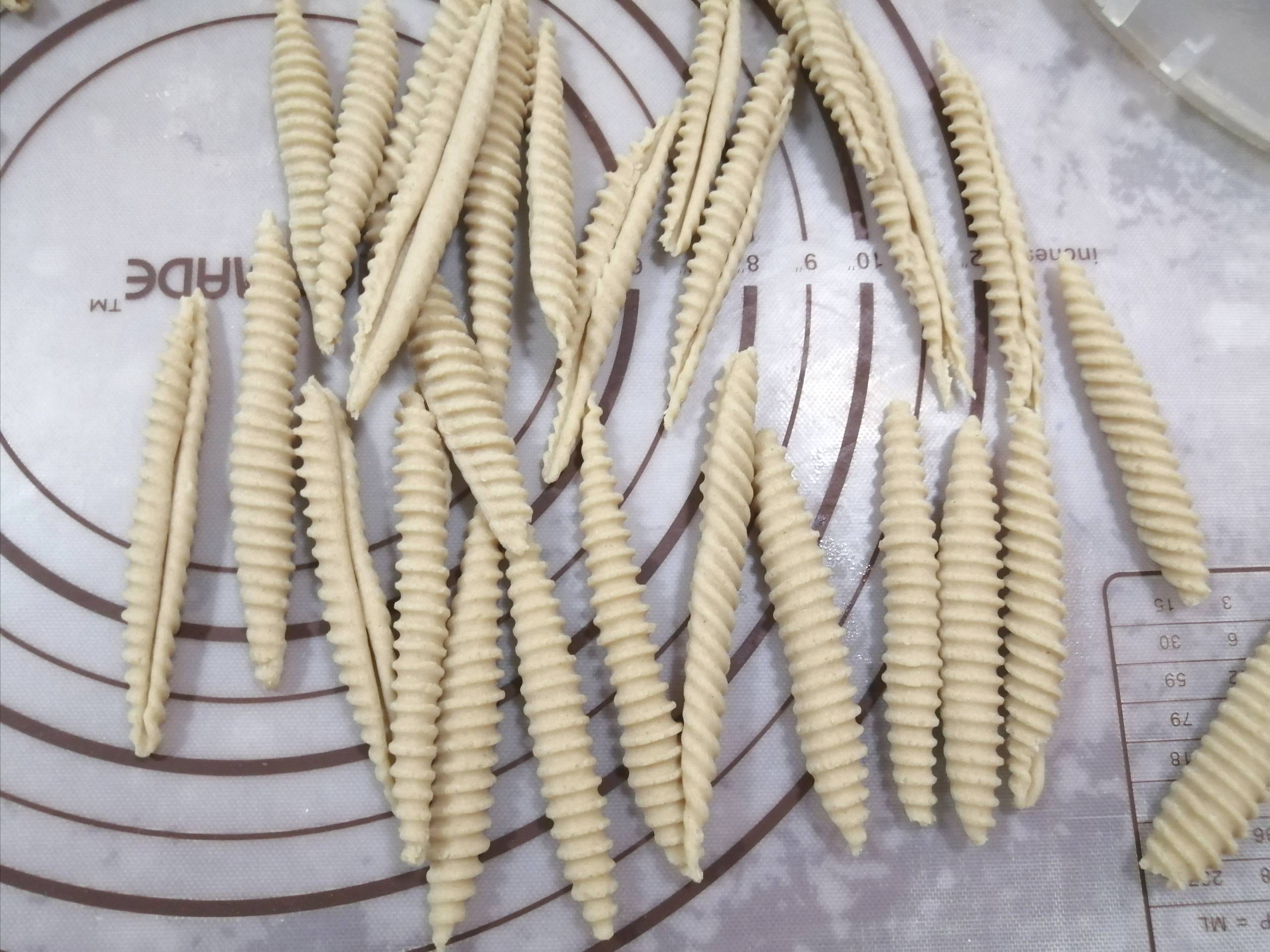 莜面魚魚的做法-酸味蒸菜譜-易網健康養(yǎng)生網 莜面魚魚的做法-酸味蒸菜譜