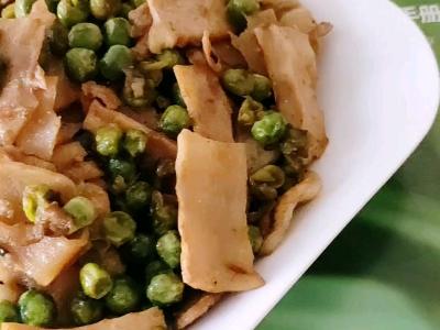 青豆筍片炒肉的做法-咸鮮味炒菜譜