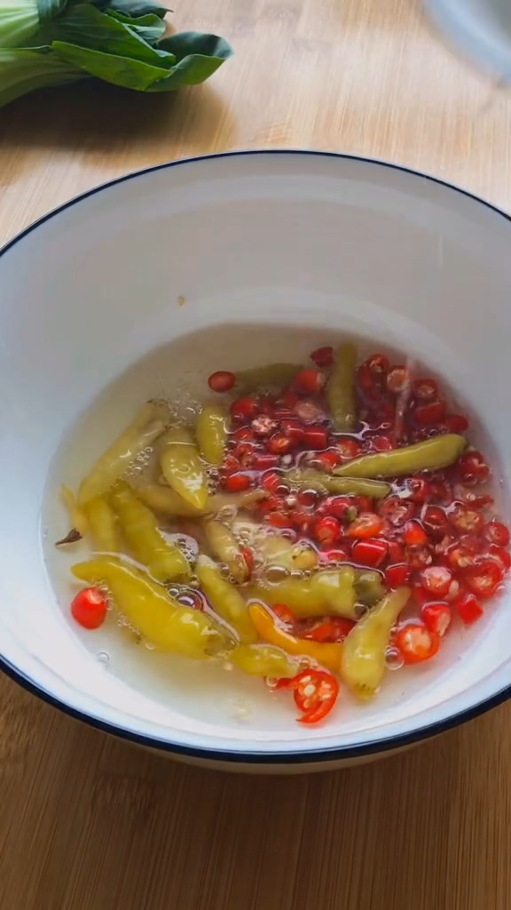 酸辣開胃腌蘿卜的做法-酸辣味腌菜譜