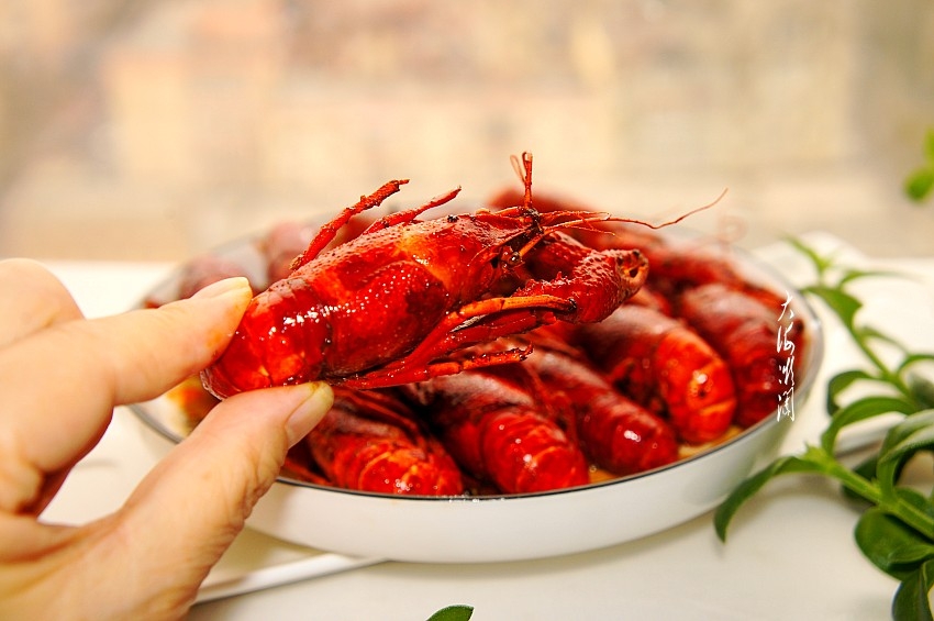 麻辣小龍蝦，吃一口就上癮的做法-麻辣味炒菜譜