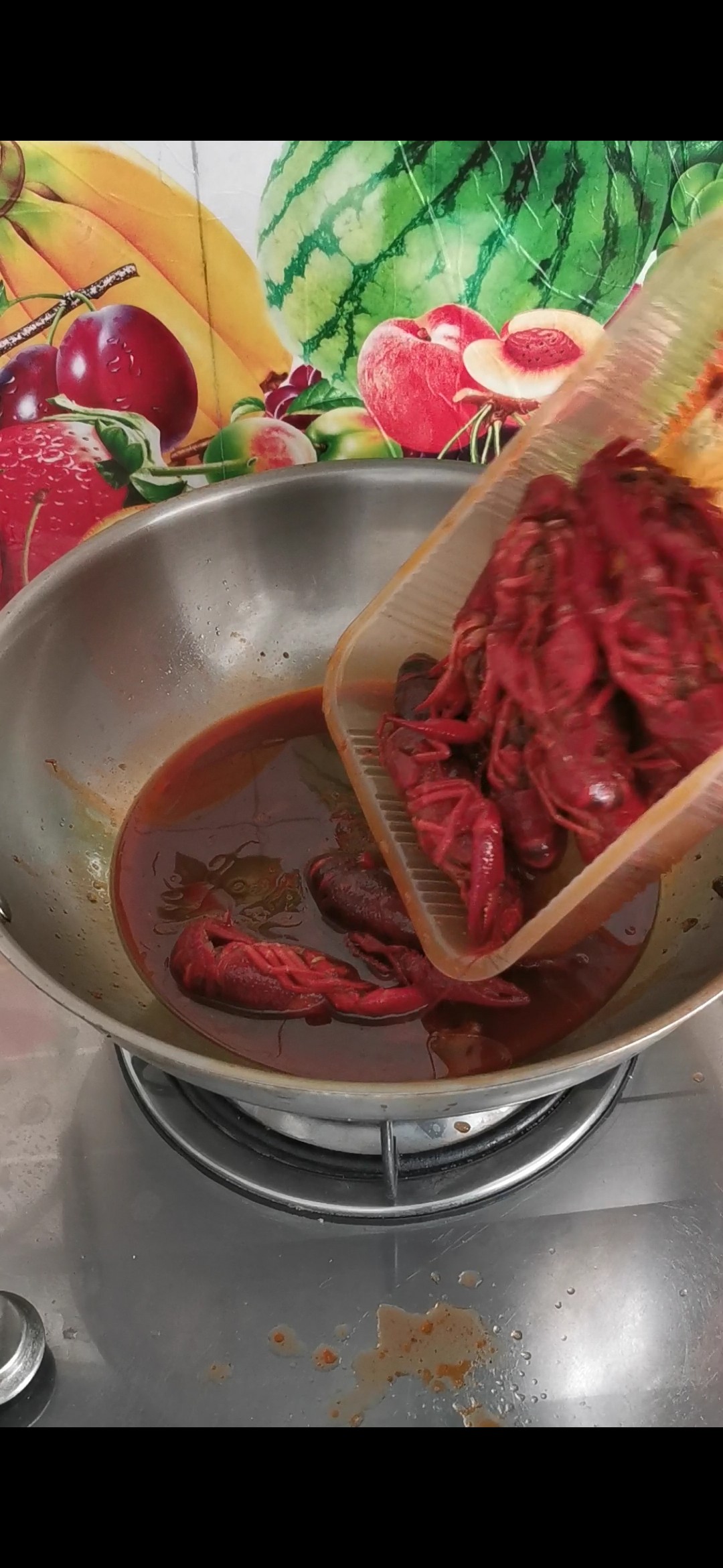 麻辣小龍蝦，吃一口就上癮的做法-麻辣味炒菜譜