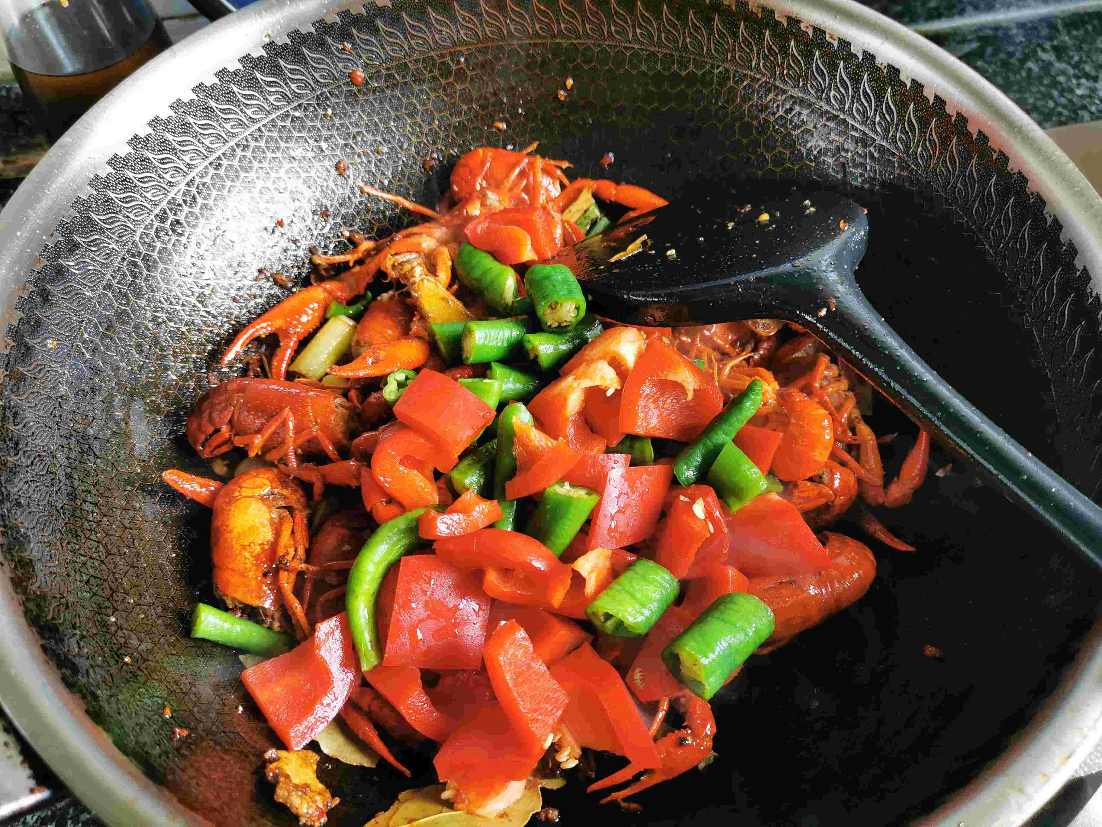 香辣小龍蝦的做法-香辣味炒菜譜