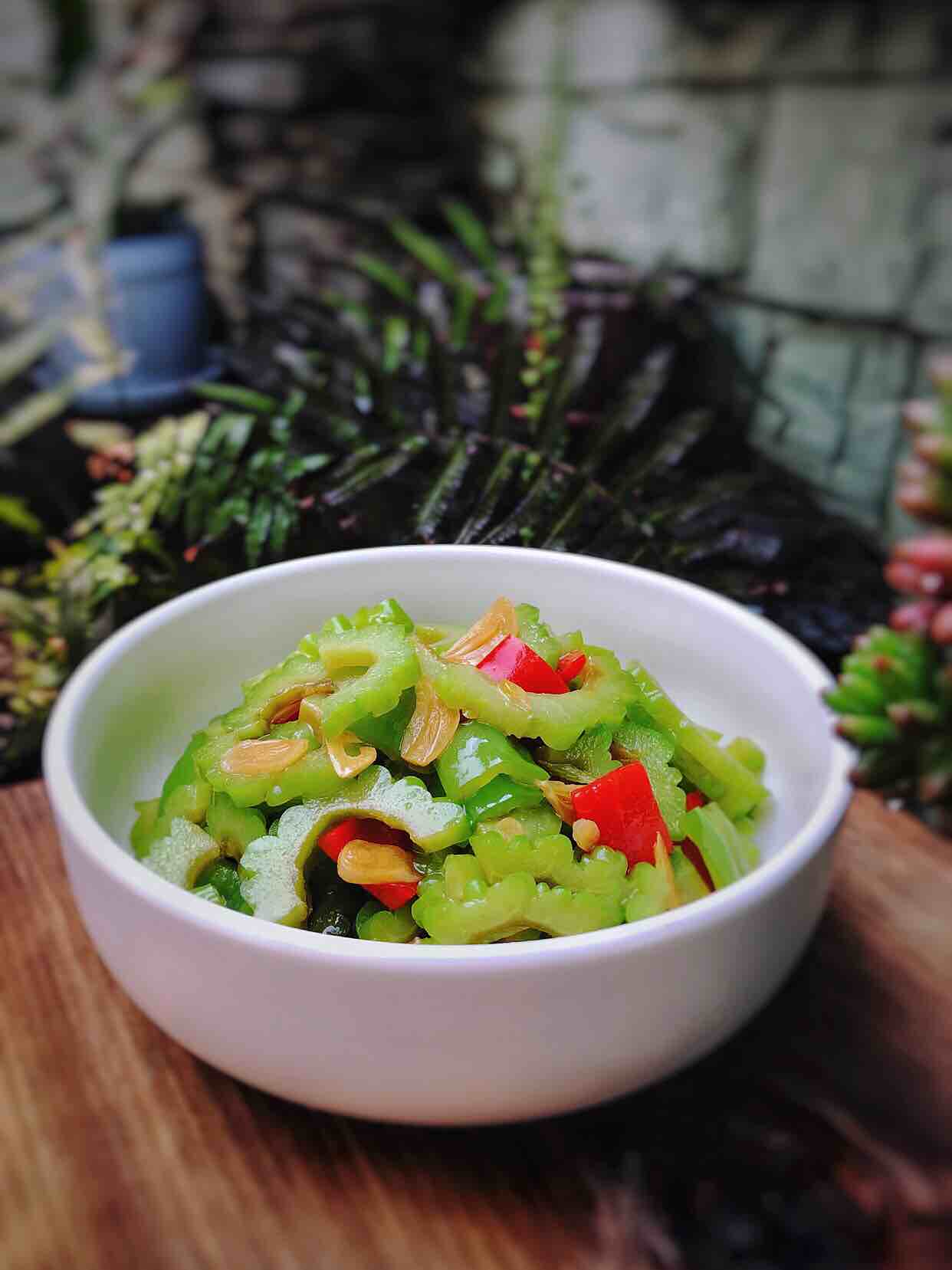 爽口苦瓜的做法-家常味拌菜譜